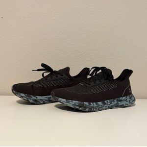 Flux Footwear Adapt Runner in Black Camo RN women’s size 11.5